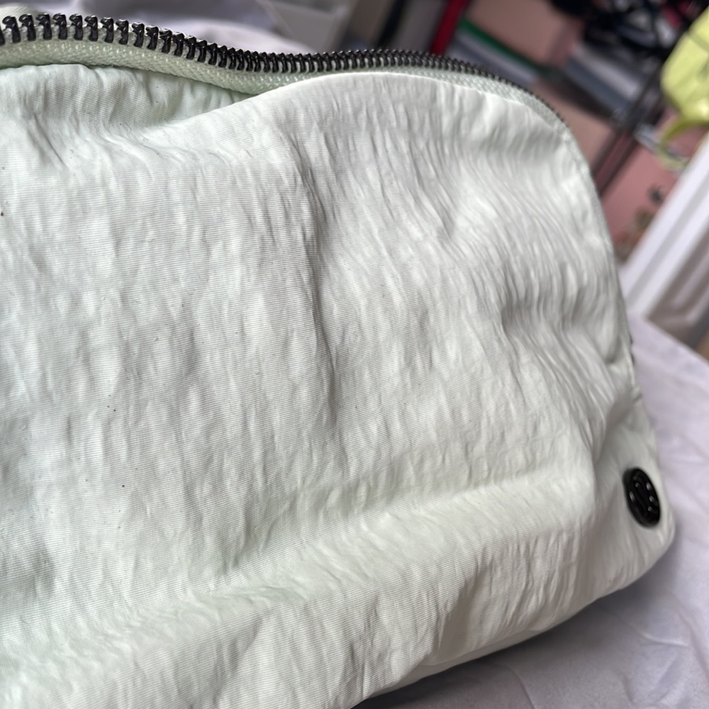 Lululemon Fanny pack - Picture 2 of 6
